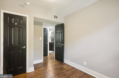 1314 Crawford Dr, Rockville MD 20851-1714 exterior