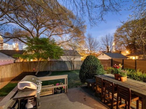 1031 Atlantic Dr, Atlanta, GA 30318-5337