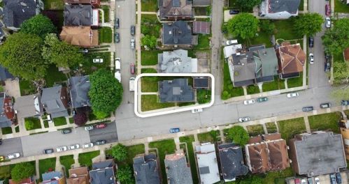 5420 Avondale Pl, Pittsburgh PA 15206-1402 exterior