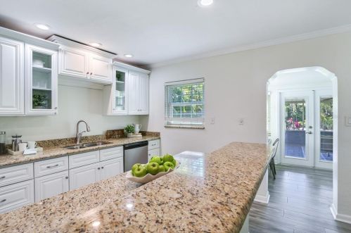 625 Jamaica Ave, Tampa FL  33606-3928 exterior