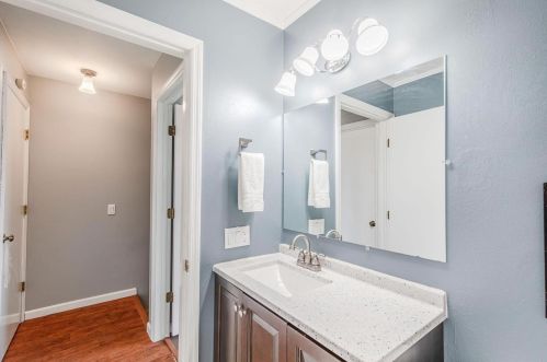 6858 Park Ridge Dr, Madison WI  53719-2220 exterior