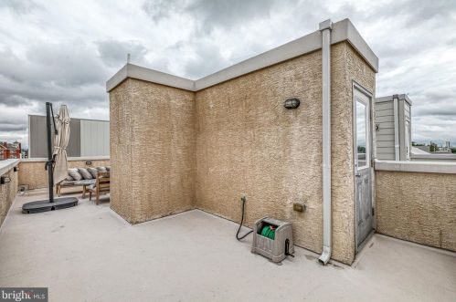 2315 Ellsworth St, Philadelphia PA 19146-2419 exterior