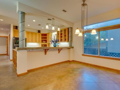 1510 Edgewood Ave, Austin TX 78722-1935 exterior