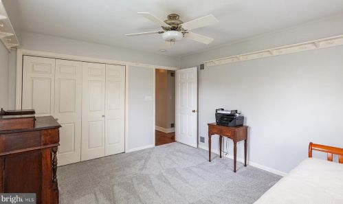 426 Dolly Dr, Lancaster PA 17601-3619 exterior