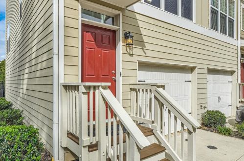 1005 Liberty Pkwy, Atlanta, GA 30318-9376