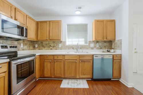 5719 Windfall Ln, Lithonia GA 30058-2626 exterior