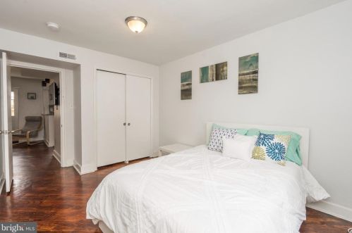 606 American St, Philadelphia PA 19140-5724 exterior