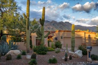 4081 Camino Montecillo, Tucson, AZ 85718-3437