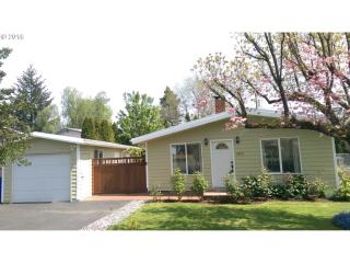 3054 164th Ave, Portland, OR 97236-1812