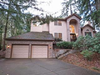 3016 Timberline Dr, Eugene OR  97405-1242 exterior