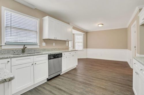 1107 Leslie Pl, Lithonia GA  30058-8202 exterior