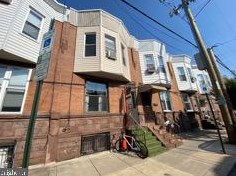 2033 19th St, Philadelphia, PA 19145-2918