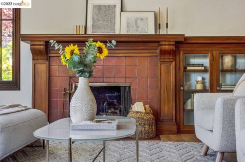 2718 Russell St, Berkeley CA 94705-2333 exterior