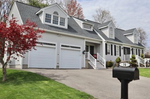 76 Cranesbill Rd, Taunton, MA 02780-5082