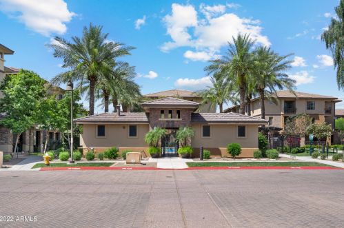 17850 68th St, Phoenix AZ  85054-9100 exterior