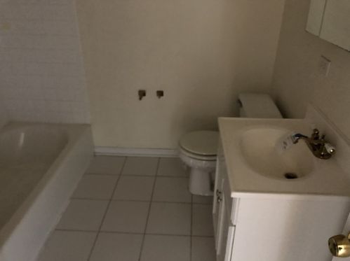 5736 King Dr, Chicago IL 60637-1215 exterior