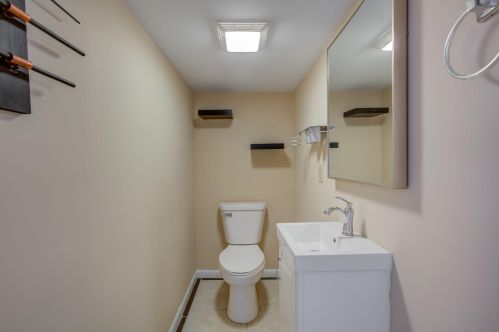 604 Gotzian St, Saint Paul MN 55106-4652 exterior