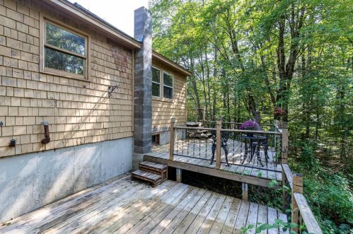 69 Lovering Ave, Concord NH 03307-1200 exterior