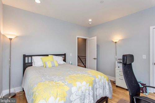 1500 26 St, Philadelphia PA 19121-4602 exterior