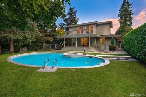 2240 175 St, Seattle WA  98133-4703 exterior