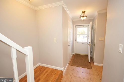 25 Jasmine Ct, Trenton NJ 08648-4808 exterior