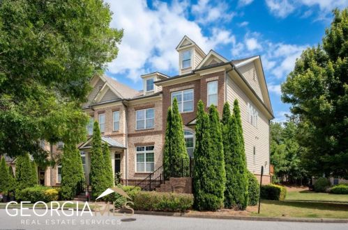 7490 Glisten Ave, Atlanta GA 30328-2865 exterior