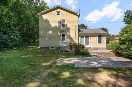 195 Congress St, Woonsocket RI  02895-4859 exterior