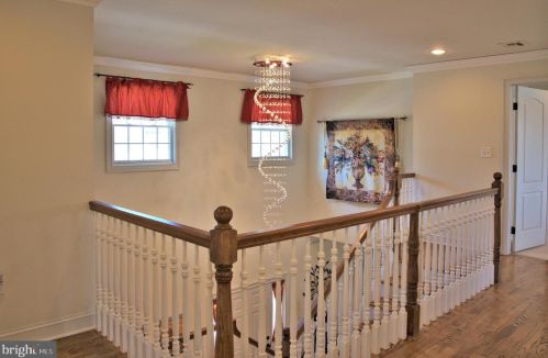 87 Leavitt Ln, Princeton NJ 08540-3921 exterior