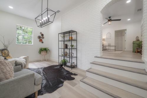 7202 15th St, Tampa FL  33610-1210 exterior