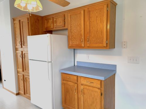 1367 John Ross Dr, Kalamazoo MI 49009-8307 exterior