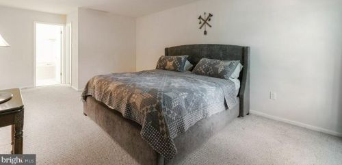 1310 Foxmeadow Dr, Limerick PA 19468-1556 exterior