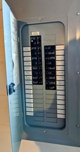 4914 104, Milwaukee WI 53228-3204 exterior