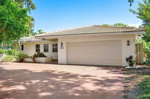 960 20 St, Boca Raton FL 33486-6832 exterior