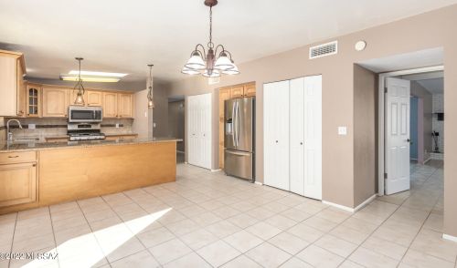 26 Evelyn Ave, Tucson AZ 85710-2641 exterior