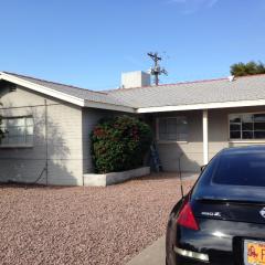 3924 Oak St, Phoenix AZ  85008-2251 exterior
