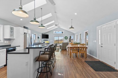 721 Albion Rd, Edgerton WI 53534-9536 exterior