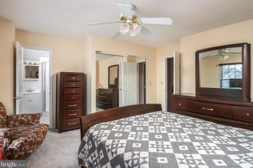 29 Stafford Ct, Trenton NJ 08690-3318 exterior