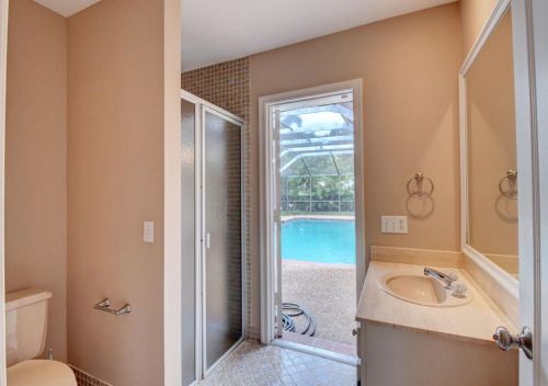 6926 Grande Dr, Boca Raton FL 33433-2735 exterior