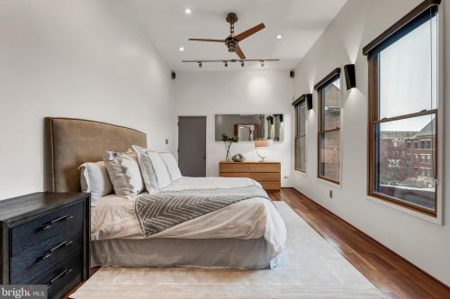 2728 13th St, Washington DC 20018-3901 exterior