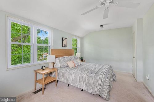 3824 Ingalls Ave, Alexandria VA 22302-1810 exterior