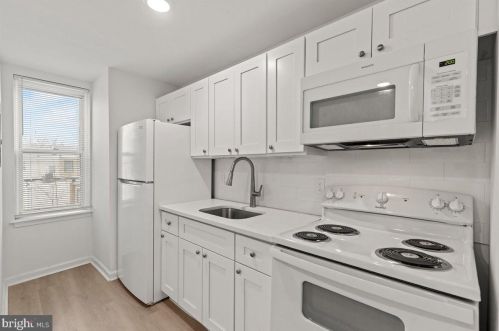 1602 17 St, Philadelphia PA 19132-3930 exterior