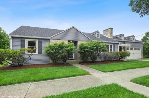 114 Eggleston Ave, Elmhurst, IL 60126-3950