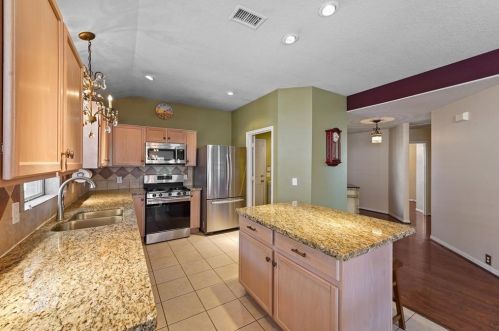 18323 Valiant Brk Ct, Humble TX 77346-3296 exterior