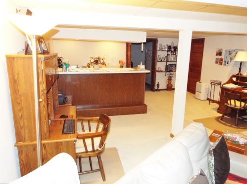 1882 Jenny Ln, Rochester MI 48309-3381 exterior