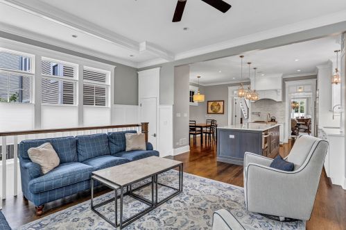 3800 Paulina St, Chicago IL 60609-2057 exterior