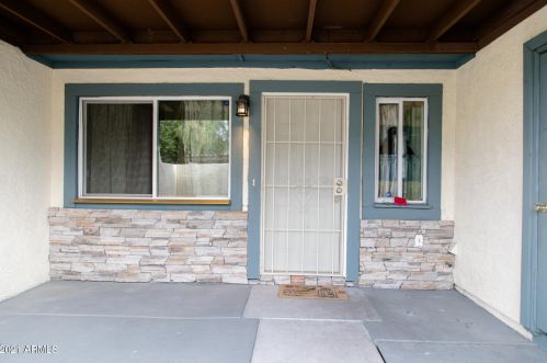 8127 32 Dr, Phoenix AZ 85051-5906 exterior