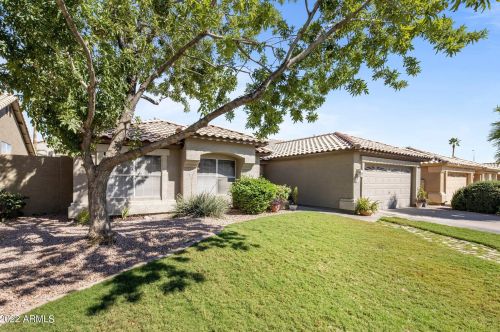 5360 Saragosa St, Chandler, AZ 85226-7800