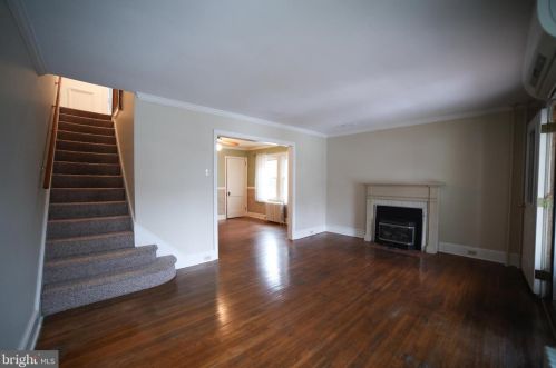 1180 Maple Ave, Lancaster PA 17603-4848 exterior