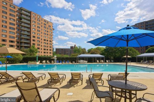 4201 Cathedral Ave, Washington DC 20016-4901 exterior