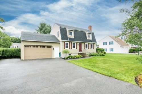 172 Dayton St, Danvers, MA 01923-1019